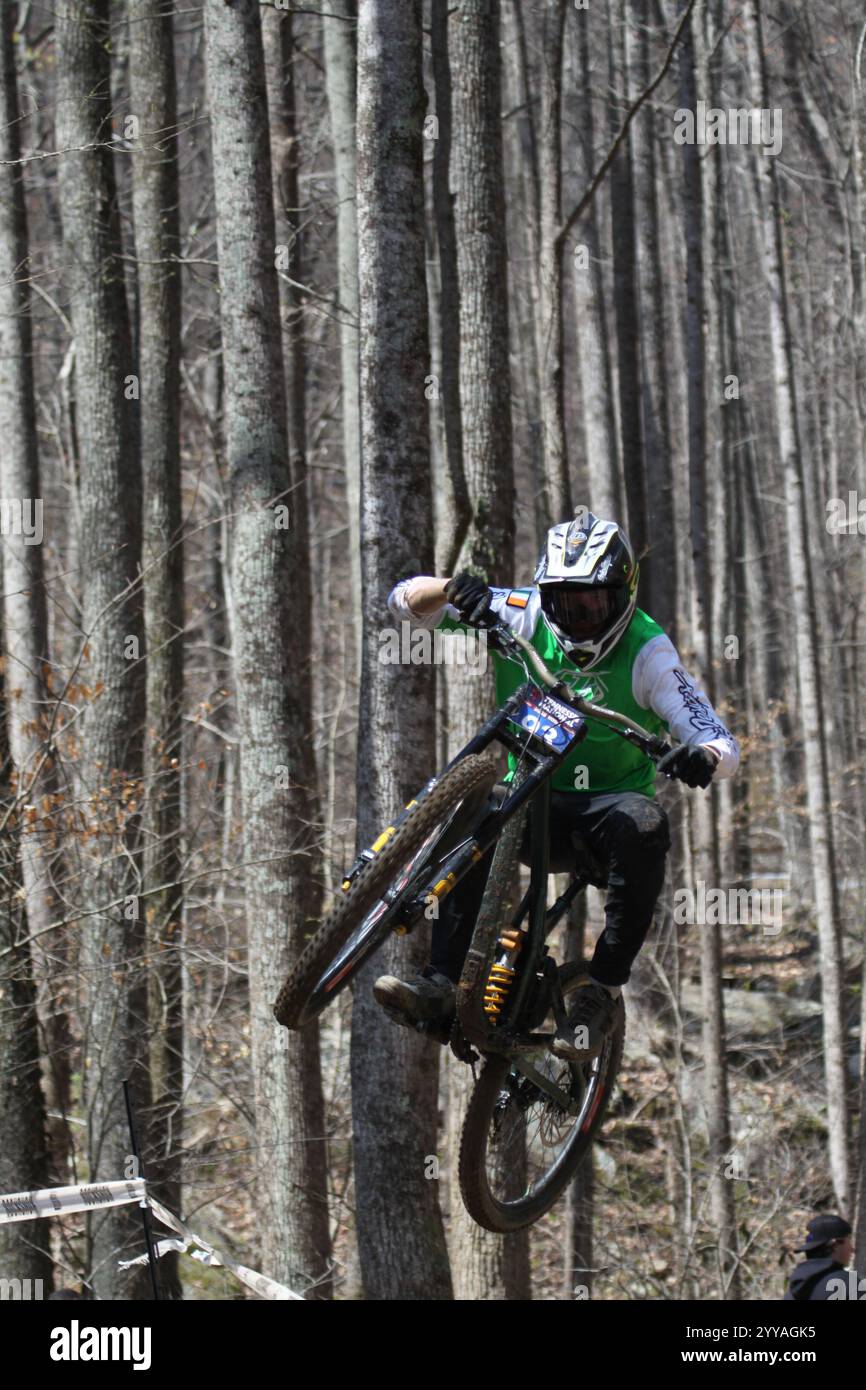 Tennessee National Windrock Downhill 2024 a Oliver Springs, Tennessee, USA sponsorizzato da RedBull Foto Stock