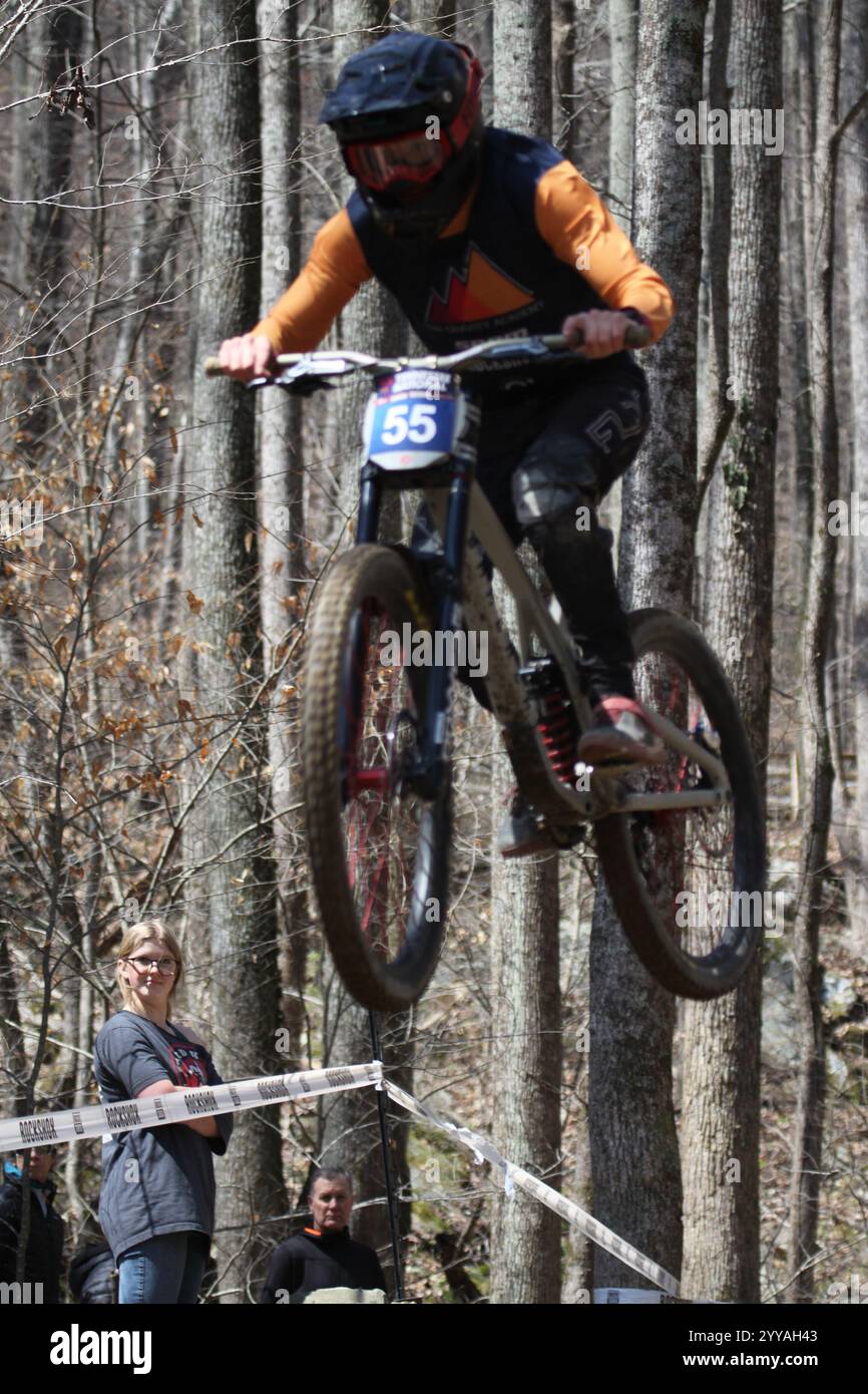 Tennessee National Windrock Downhill 2024 a Oliver Springs, Tennessee, USA sponsorizzato da RedBull Foto Stock