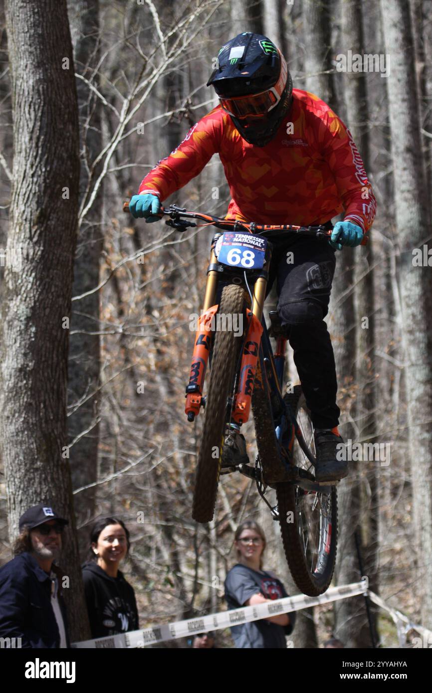 Tennessee National Windrock Downhill 2024 a Oliver Springs, Tennessee, USA sponsorizzato da RedBull Foto Stock