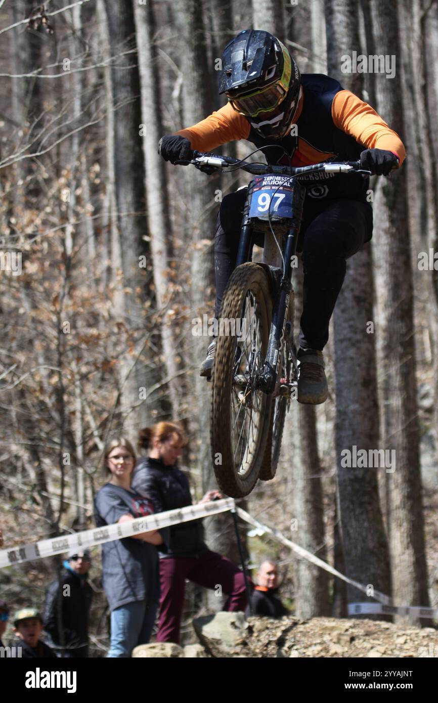 Tennessee National Windrock Downhill 2024 a Oliver Springs, Tennessee, USA sponsorizzato da RedBull Foto Stock