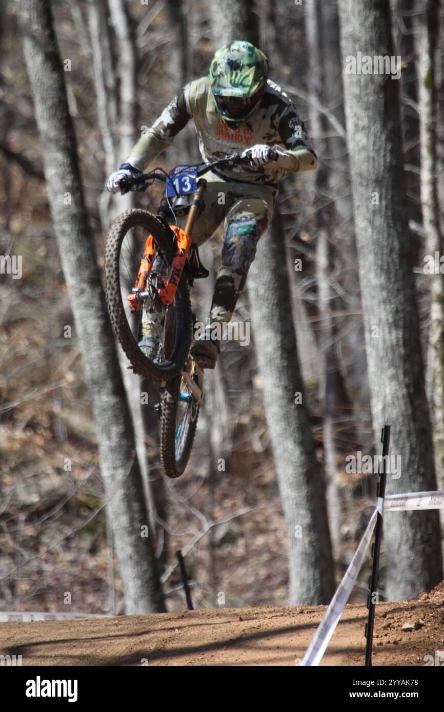 Tennessee National Windrock Downhill 2024 a Oliver Springs, Tennessee, USA sponsorizzato da RedBull Foto Stock