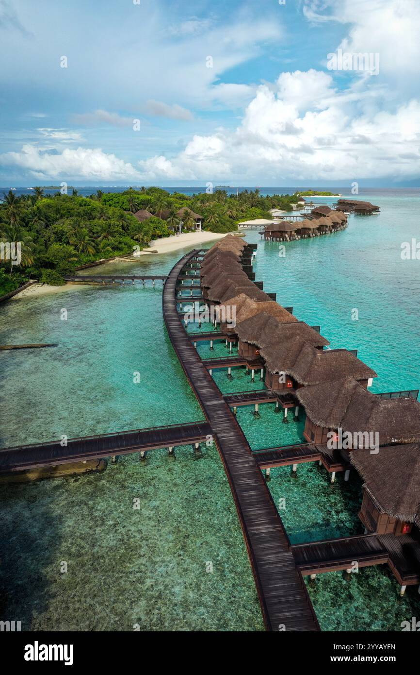 Hotel di lusso Bungalows sull'Oceano, Maldive Foto Stock