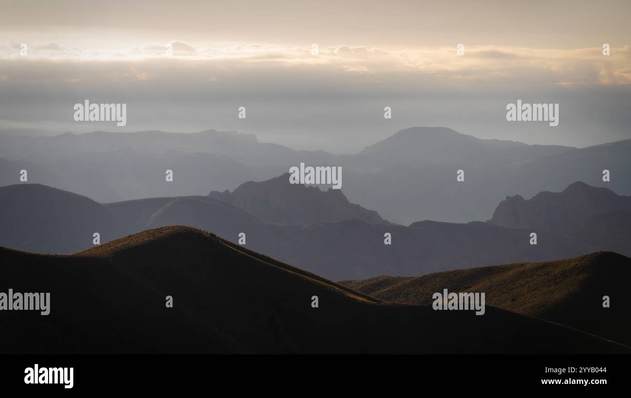 Montagne al mattino nella foresta pluviale amazzonica Bolivia Foto Stock