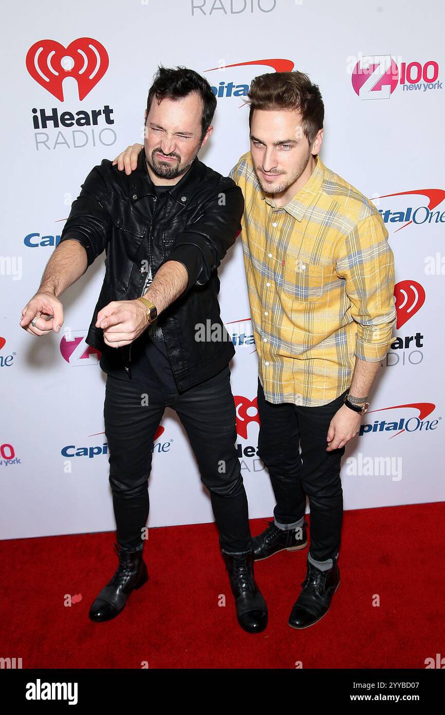 New York, New York, Stati Uniti. 7 dicembre 2918. Dustin Belt, Kendall Schmidt allo Z100 Jingle Ball 2018 presentato da Capital One al Madison Square Garden. Crediti: Steve Mack/Alamy Foto Stock