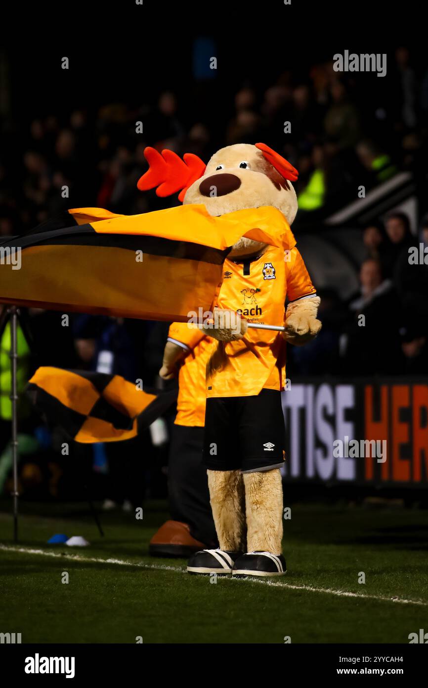Cambridge Mascot Marvin the Moose prima della partita EFL League One tra Cambridge United e Huddersfield Town Foto Stock