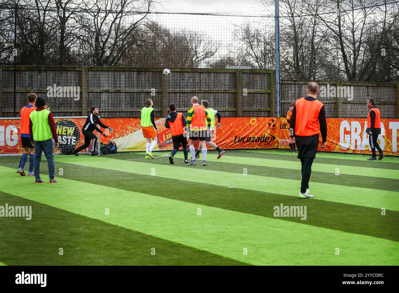 Londra, Regno Unito. 13 novembre 2023. Una Power League locale in azione prima dello Sky Bet Championship match Queens Park Rangers vs Preston North End a Matrade Loftus Road, Londra, Regno Unito, 21 dicembre 2024 (foto di Izzy Poles/News Images) a Londra, Regno Unito il 13/11/2023. (Foto di Izzy Poles/News Images/Sipa USA) credito: SIPA USA/Alamy Live News Credit: SIPA USA/Alamy Live News Foto Stock