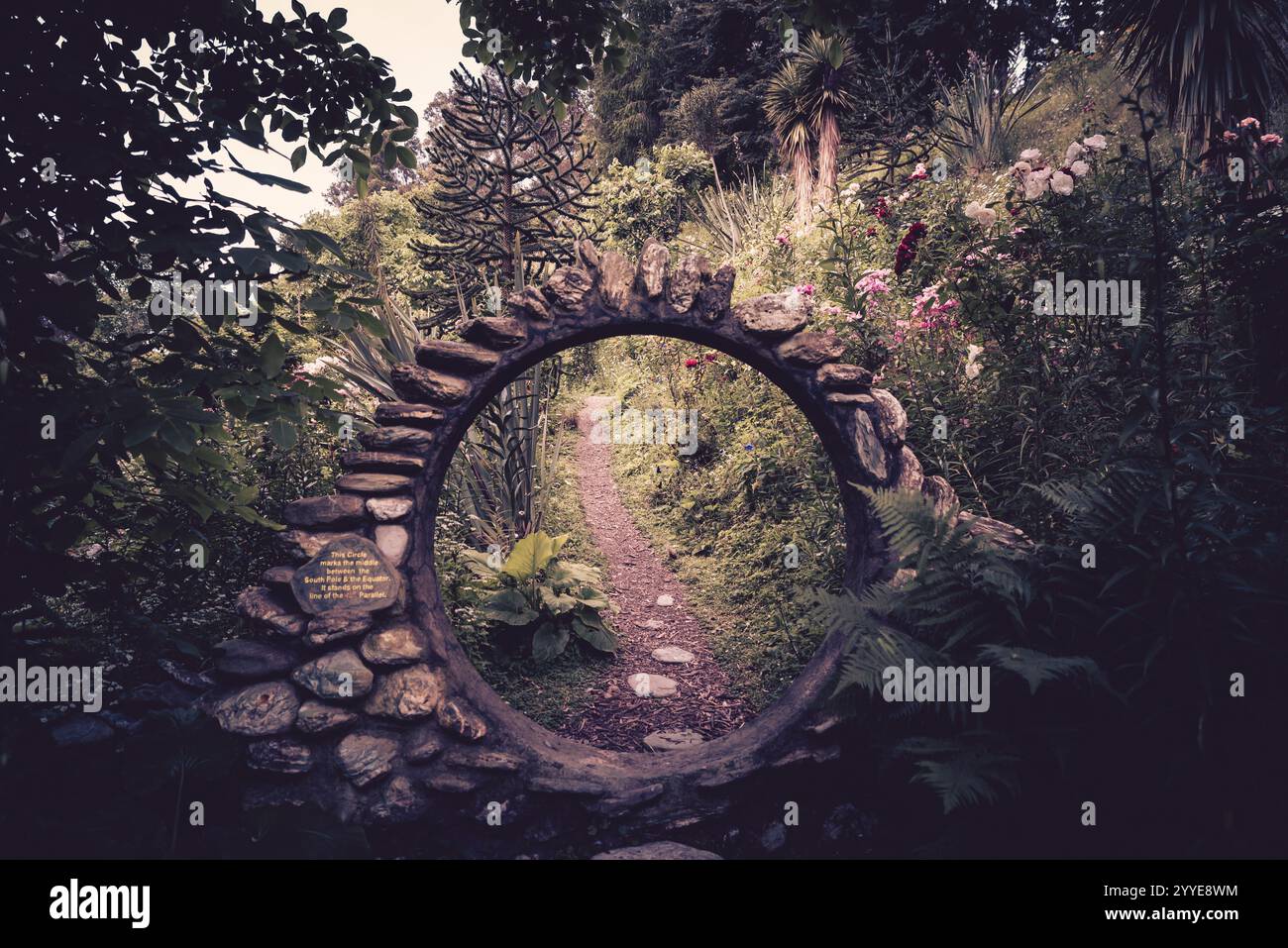 Esperienza da sogno nel giardino Fantasy Fairy Foto Stock