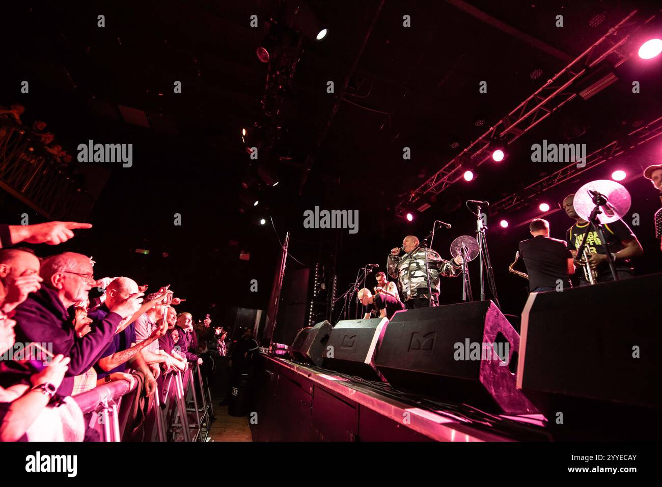 Londra, Regno Unito. 21 dicembre 2024. Le leggende della ska Bad Manners portano il loro tour natalizio nell'iconica Electric Ballroom di Camden Town. Cristina Massei/Alamy Live News. Foto Stock