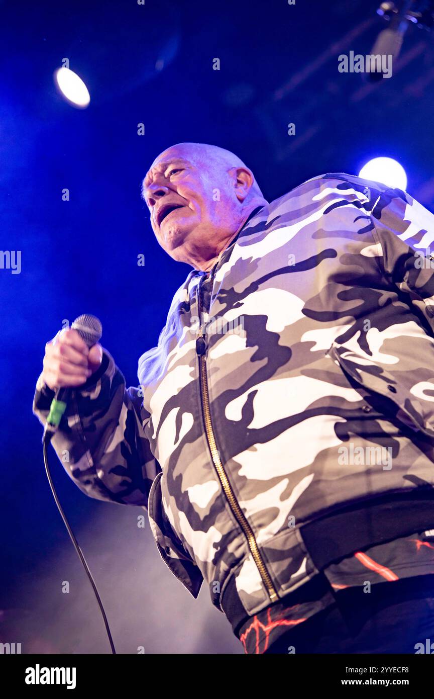 Londra, Regno Unito. 21 dicembre 2024. Le leggende della ska Bad Manners portano il loro tour natalizio nell'iconica Electric Ballroom di Camden Town. Cristina Massei/Alamy Live News. Foto Stock