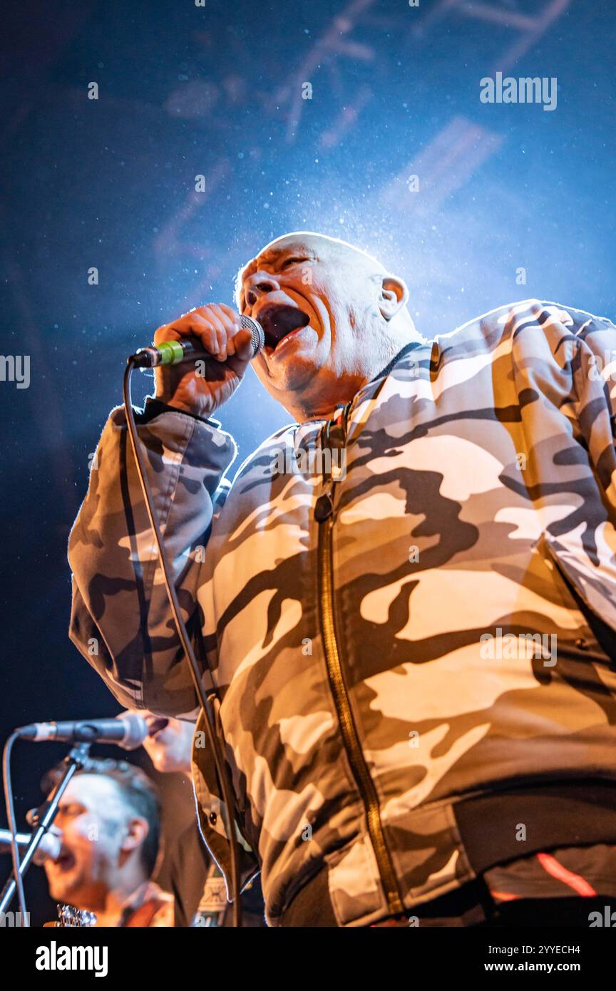 Londra, Regno Unito. 21 dicembre 2024. Le leggende della ska Bad Manners portano il loro tour natalizio nell'iconica Electric Ballroom di Camden Town. Cristina Massei/Alamy Live News. Foto Stock
