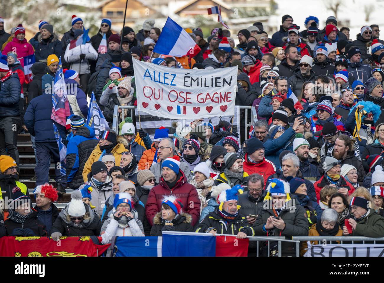 Ambientazione, uomini 12,5 km inseguimento durante la Coppa del mondo BMW IBU Annecy le Grand-Bornand, evento di biathlon il 21 dicembre 2024 a le Grand-Bornand, Francia Foto Stock