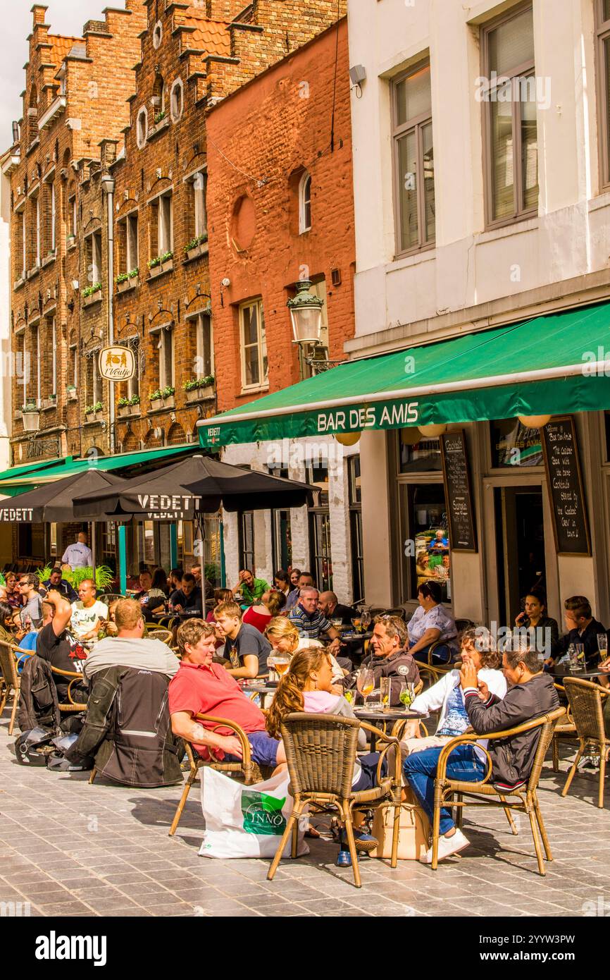 Caffetteria all'aperto, Bruges, Fiandre Occidentali, Belgio. Foto Stock