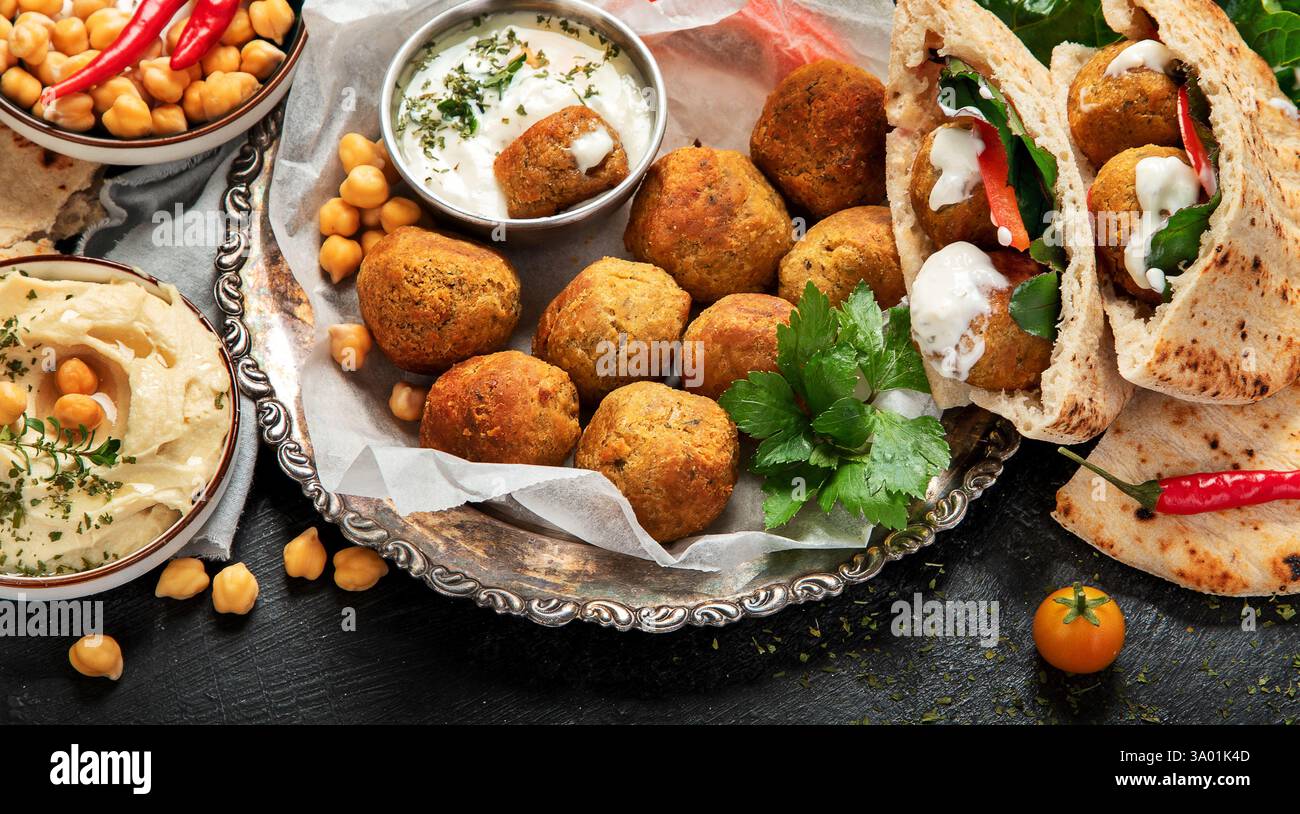 Medio Oriente, piatti arabi. Cibo halal. Cucina libanese. Foto Stock