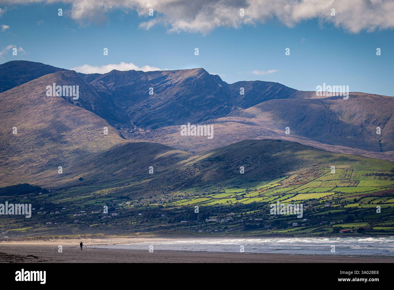 Splendida vista su Wild Atlantic Way Drive, Dingle Peninsula, Kerry, Irlanda Foto Stock