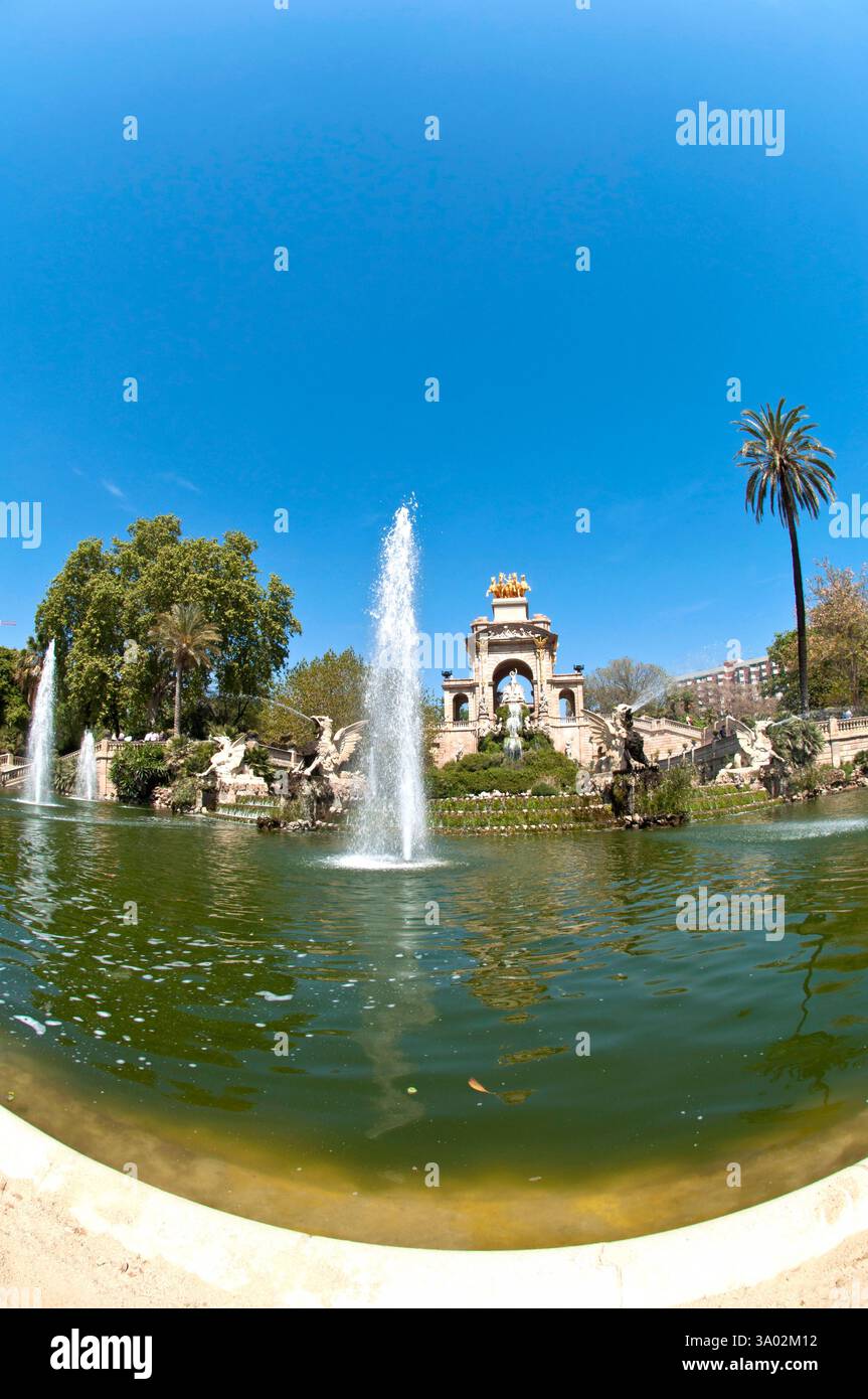 Grande Fontana nel Parc de la Ciutadella, lo storico giardino pubblico di Barcellona, Ciutat Vella, Spagna Foto Stock
