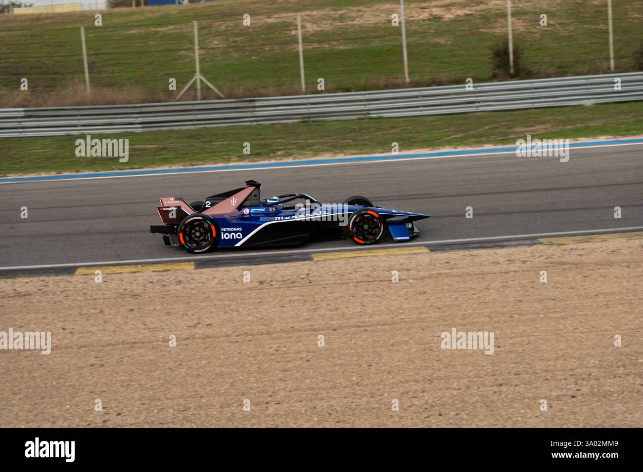 Stoffel Vandoorne del Belgio alla guida della Maserati MSG Racing (2) durante i test pre-stagionali al circuito del Jarama di Madrid, Spagna, il 5 novembre Foto Stock