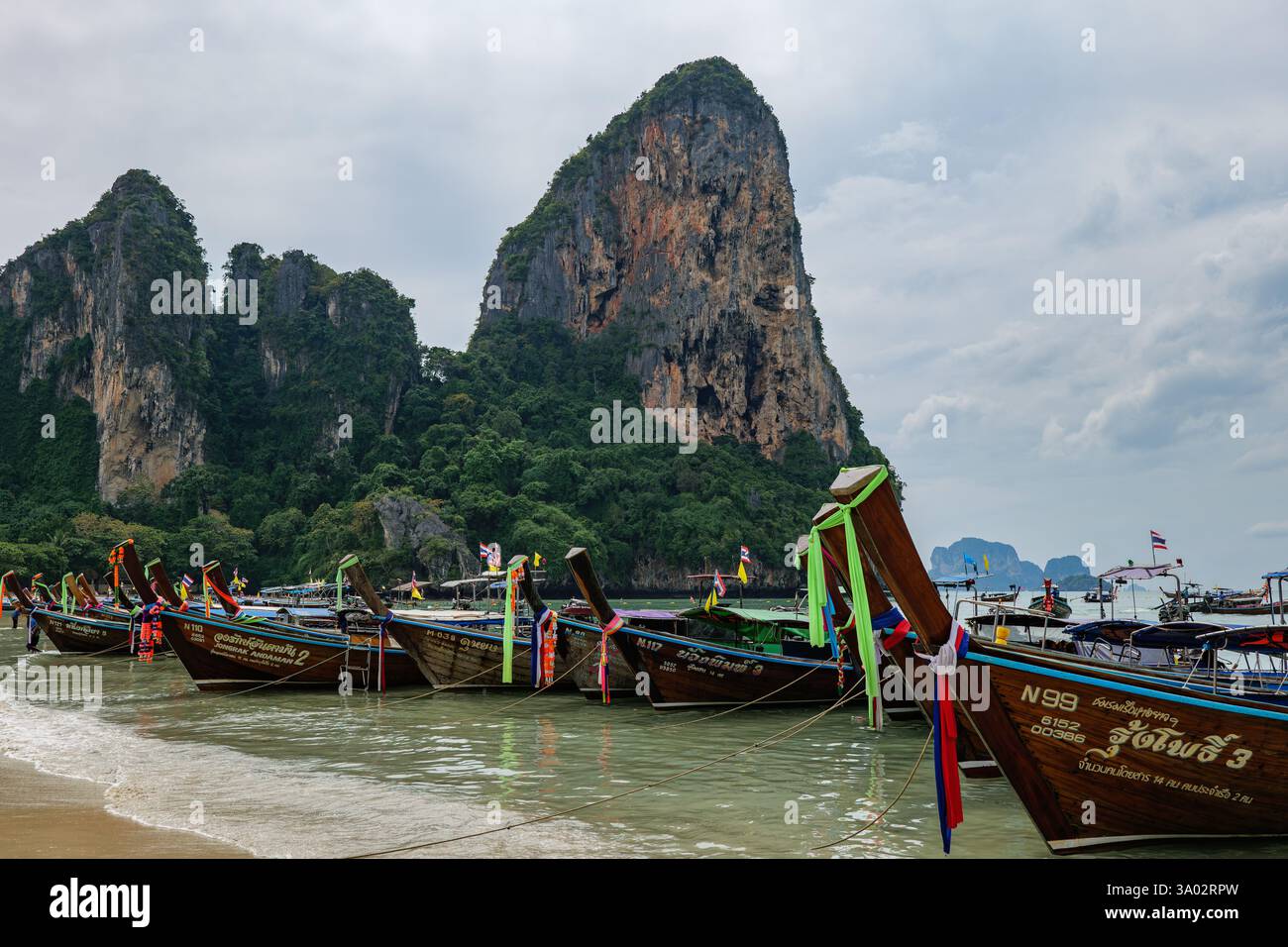 Spiaggia di Railay nella provincia di Krabi in Thailandia Foto Stock