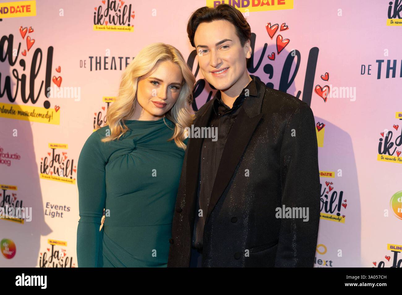 Anteprima Ja, ik wil AMSTERDAM, PAESI BASSI - 2 MARZO: Durante Premiere Ja, ik wil al DeLaMar il 2 marzo 2025 ad Amsterdam, Paesi Bassi. Foto di Silas Tahapary/BSR Agency 74847057.jpg Amsterdam DeLaMar Paesi Bassi contenuto non disponibile per la ridistribuzione nei Paesi Bassi direttamente o indirettamente tramite terze parti. Copyright: XBSRxAgencyx Foto Stock