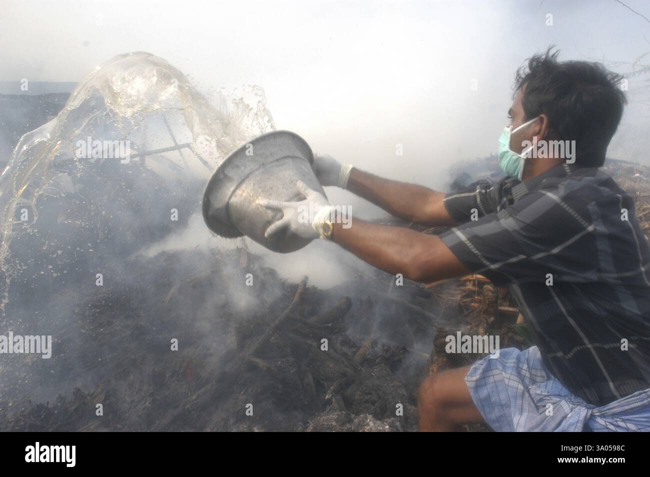 Danni, catastrofe naturale terremoto dello tsunami sul fondo del mare, Nagapattinum, Velankanni, Tamil Nadu, Oceano Indiano, India - 27 dicembre 2004 Foto Stock