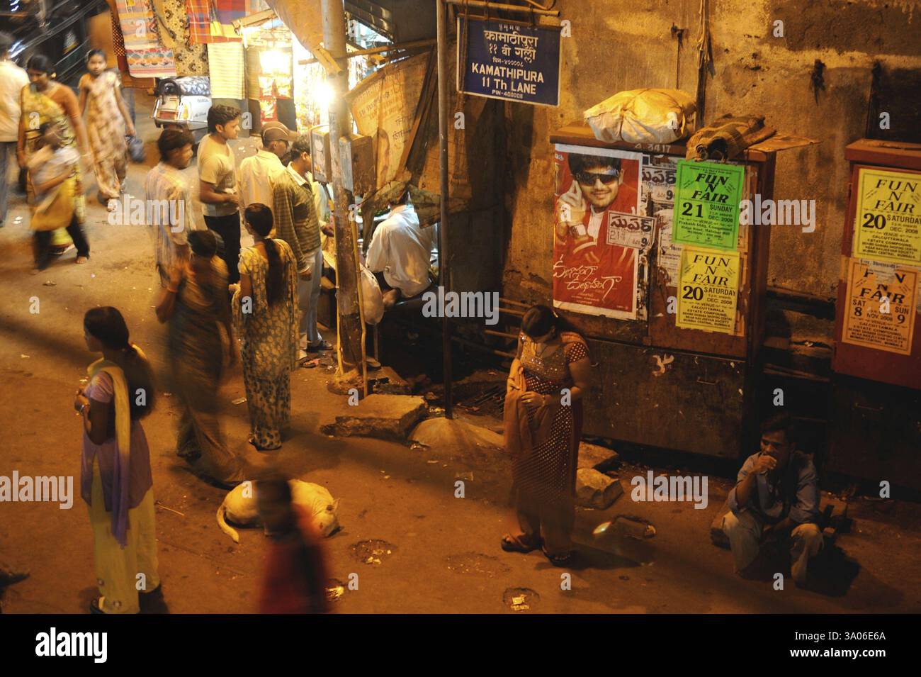 Prostitute a Kamathipura, Bombay Mumbai, Maharashtra, India, Asia Foto Stock