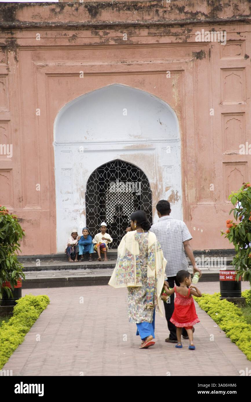 Forte di Lalbag, architettura in stile Bangla Moghul, Dacca, Bangladesh, Asia Foto Stock