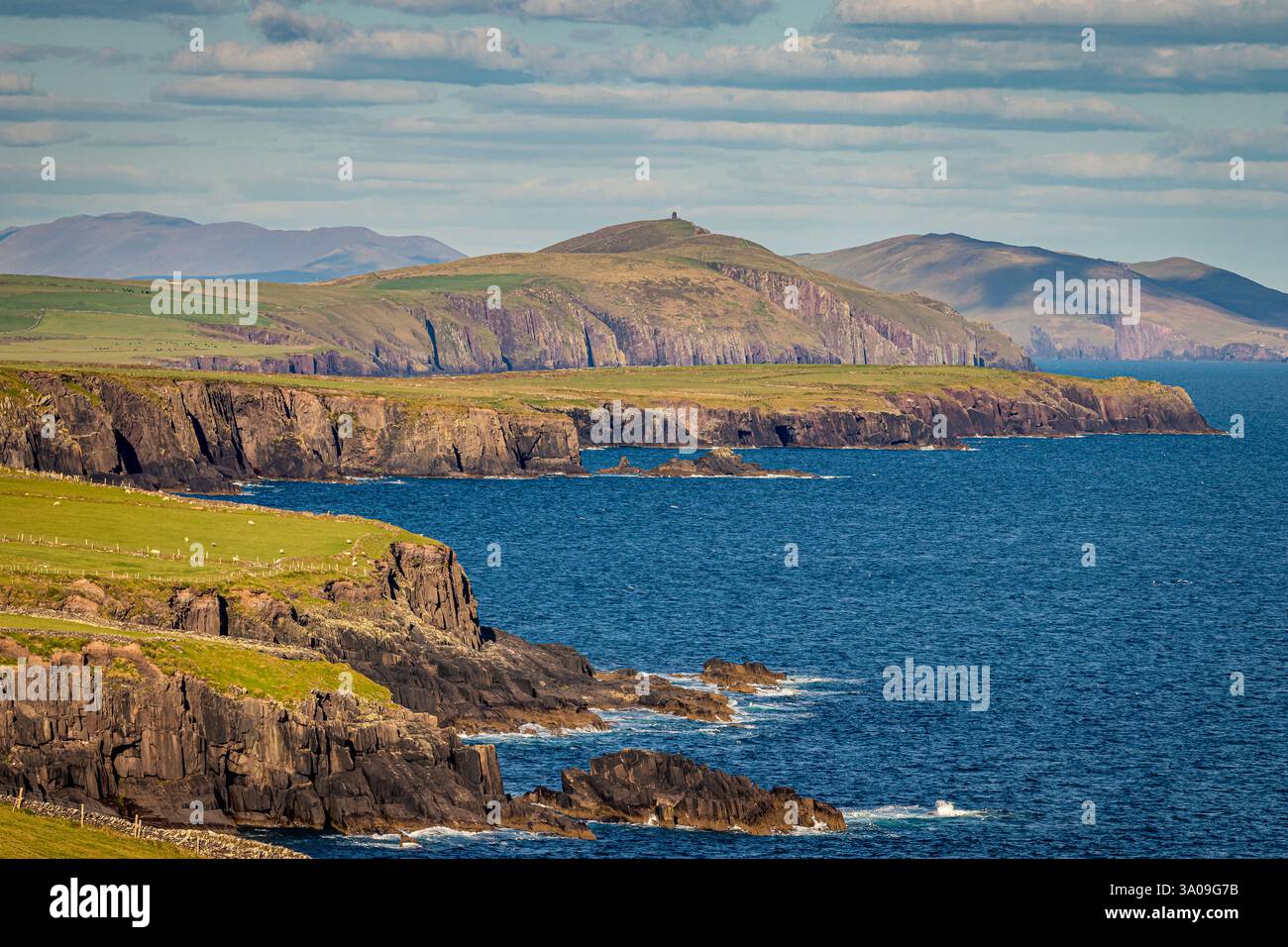 Splendida vista su Wild Atlantic Way Drive, Dingle Peninsula, Kerry, Irlanda Foto Stock