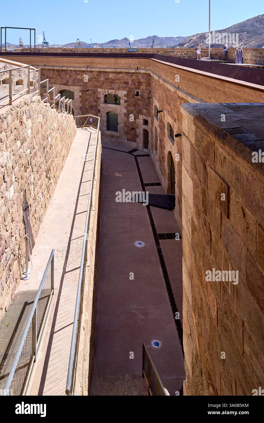 Interno del forte Atalaya a Cartagena, Murcia, Spagna, 2024-07-03 Foto Stock