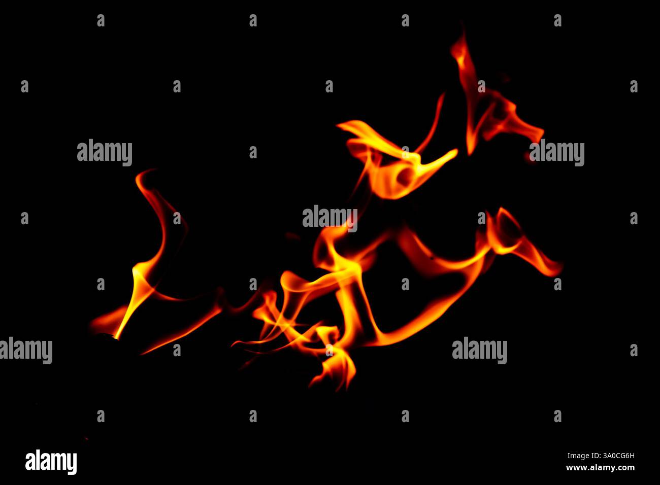 Fuoco fiamma texture. Sfondo di materiale in fiamme. Pattern di effetto Burn. Carta da parati Blaze e torcia. Scalda e torbidità sullo sfondo. Esplosione e sfondo caldo. Foto Stock