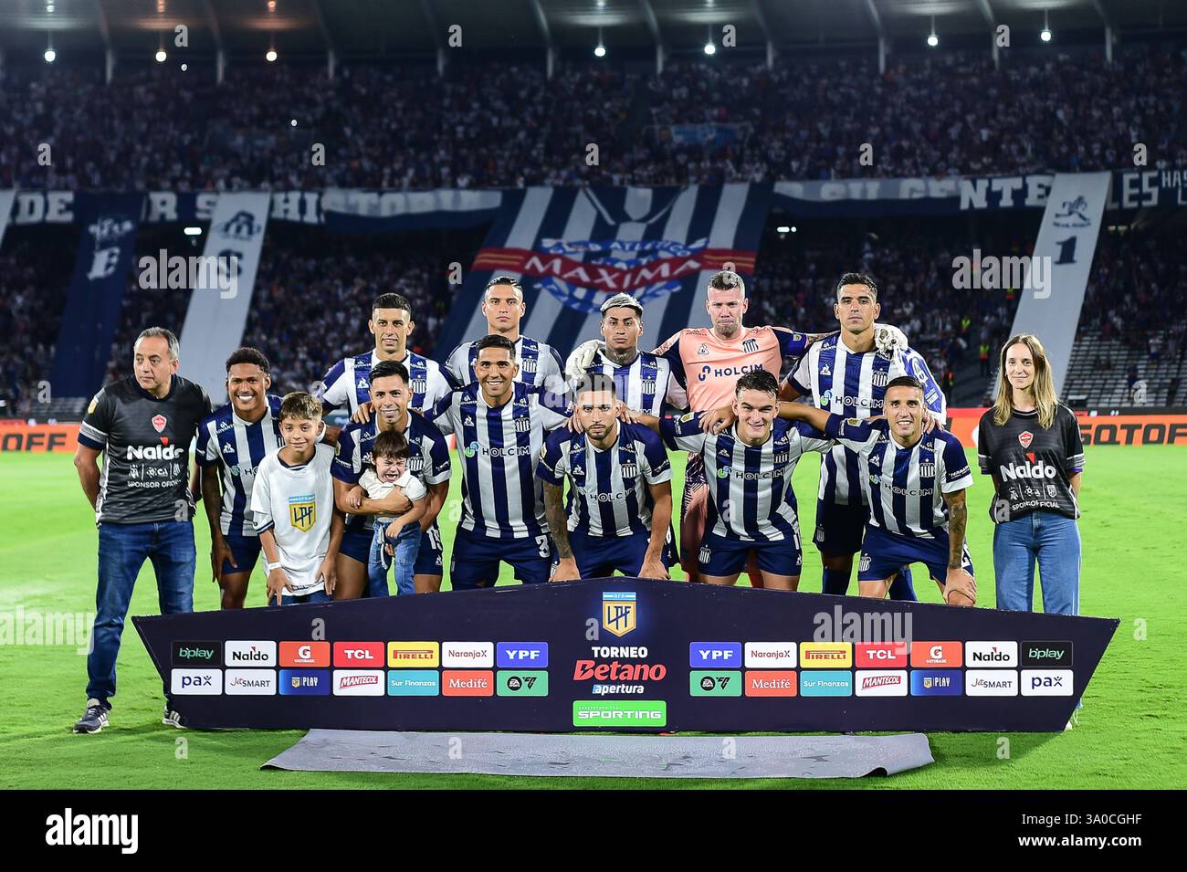 (L-R) Talleres Rsquad posa per la foto di squadra con Blas Riveros, Juan Rodriguez, J.C. Portillo, Gaston Americo Benavidez, Emanuel Reynoso, Ulises Ortegoza, Ju Foto Stock