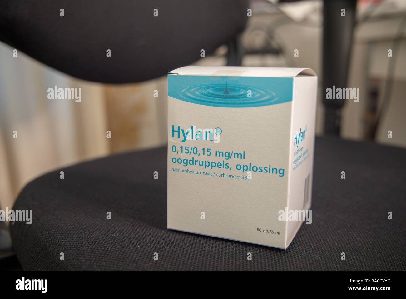 Foto di confezione di gocce oculari Hylan, fluido lacrimogeno artificiale, prodotto da Pharma Stulln GmbH; trattamento occhi secchi Foto Stock