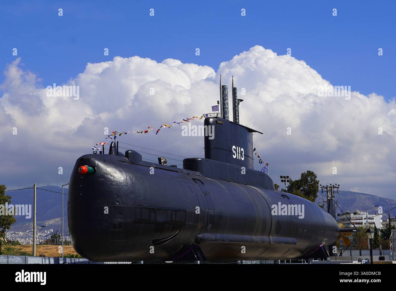 17 febbraio 2025, Faliro, Grecia. Il sottomarino Proteas II della Marina greca in pensione, Type 209 Foto Stock