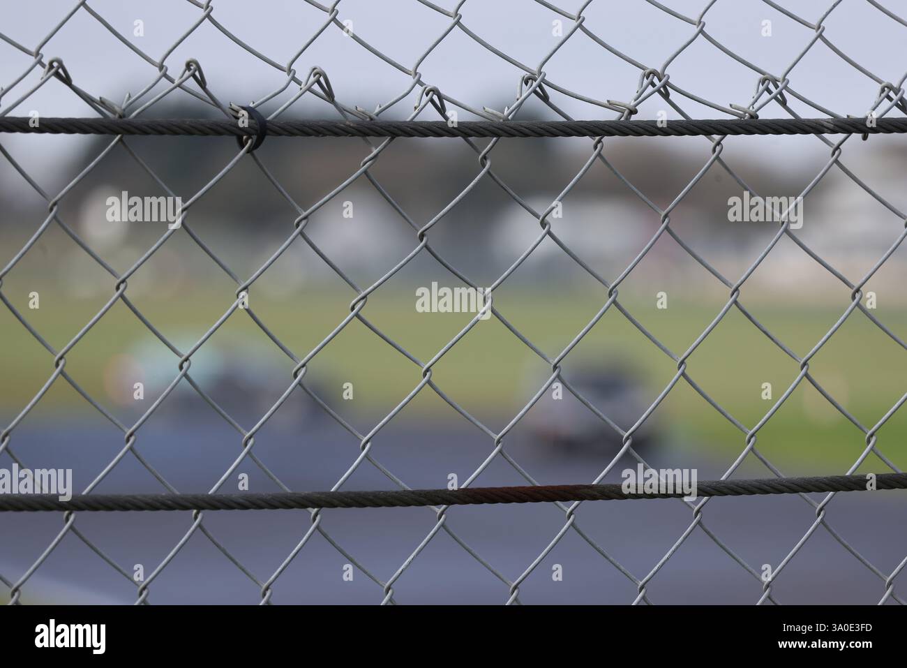Febbraio 2025 - recinzione di sicurezza a Castle Combe Foto Stock