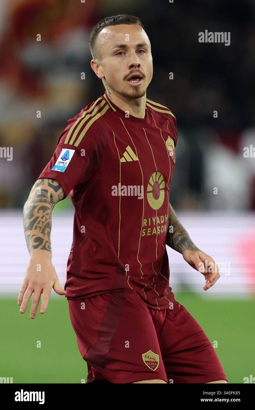Roma, Italia. 2 marzo 2025. Angelino di Roma visto in azione durante il campionato italiano di calcio di serie A Enilive 2024-2025 contro Roma Como 1907 allo Stadio Olimpico. Punteggio finale AS ROMA 2 : 1 COMO 1907 crediti: SOPA Images Limited/Alamy Live News Foto Stock