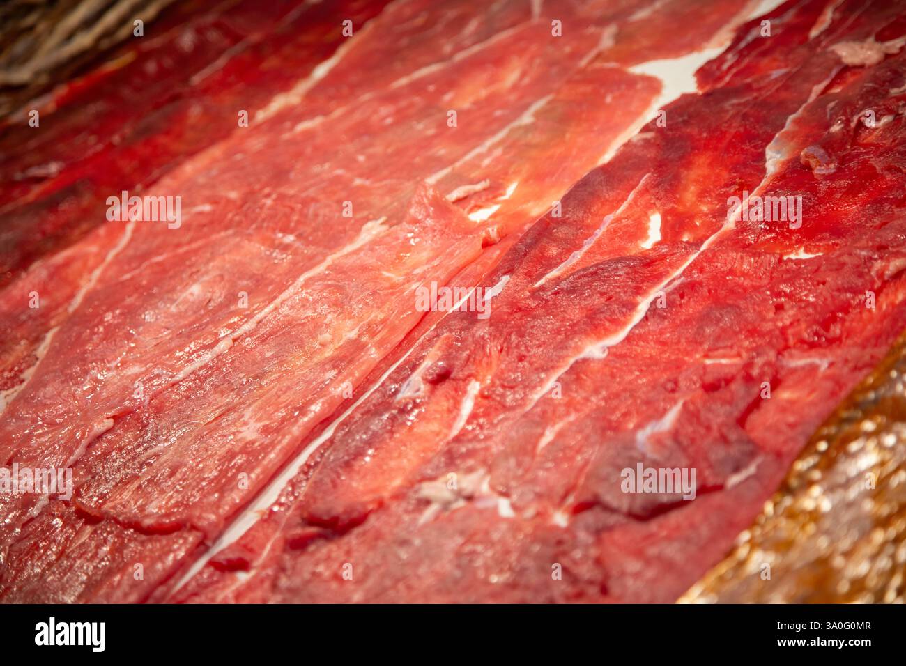 Carne di manzo strappata. Chiosco di carne nel mercato centrale della città di Oaxaca in Messico. Foto Stock
