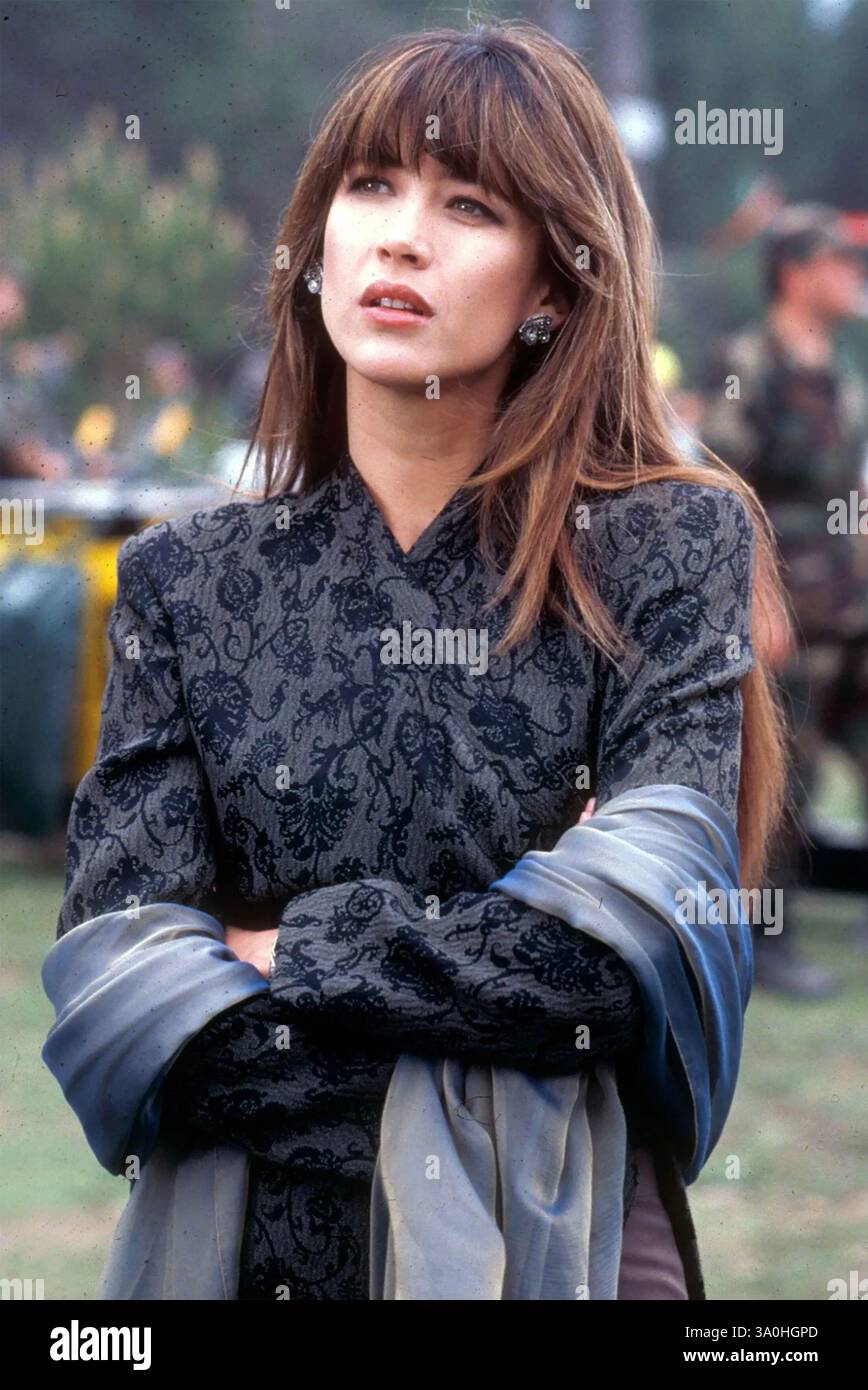 IL MONDO NON BASTA 1999 Eon/United International Pictures film con Sophie Marceau nel ruolo di Elektra King Foto Stock