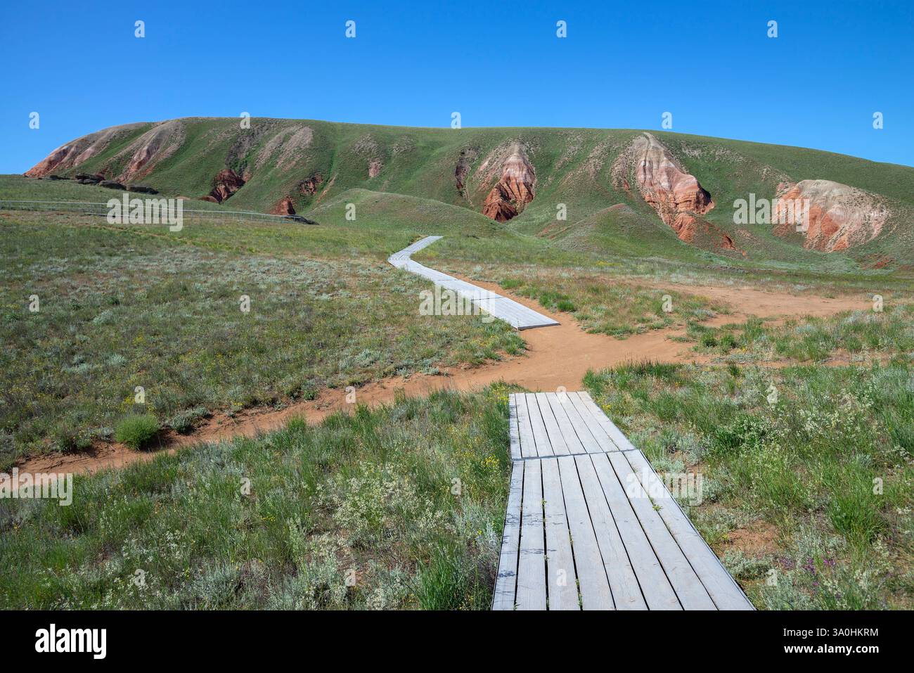 Sentiero escursionistico sul Big Bogdo Mountain. Regione di Astrakhan, Russia Foto Stock