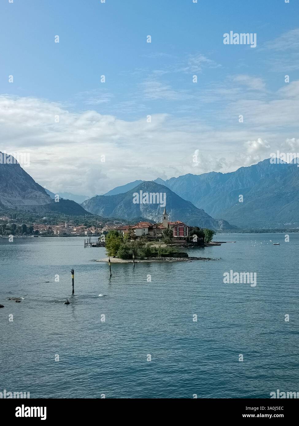 Lago maggiore, Italia. Vista dell'isola pescatori dall'isola bella Foto Stock