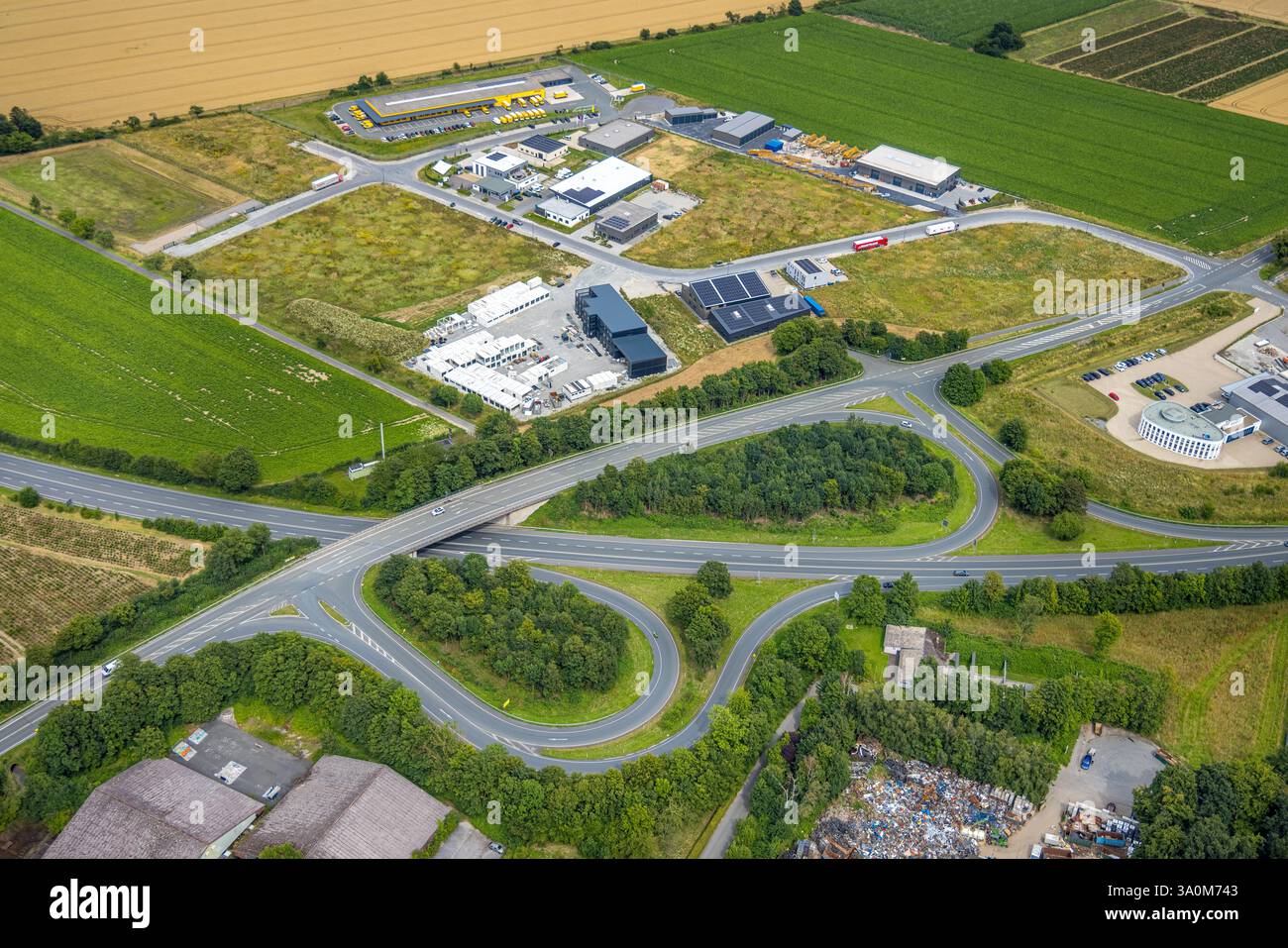 Zona industriale sud-est, Wasserfuhr Straße con DHL, Alfred Druck, Recon Germany, incrocio Opmünder Weg e strada federale B475, Soest, regione della Ruhr, Foto Stock Zona industriale sud-est, Wasserfuhr Straße con DHL, Alfred Druck, Recon Germany, incrocio Opmünder Weg e strada federale B475, Soest, regione della Ruhr, Foto Stock