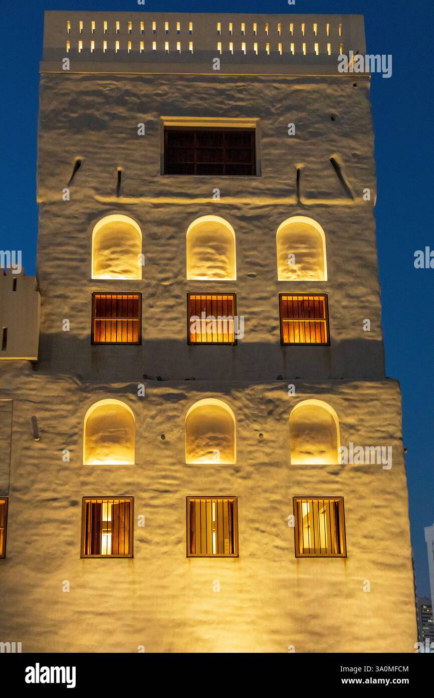 Il Qasr al Hosn, monumento storico e il più antico edificio in pietra della città di Abu Dhabi Foto Stock