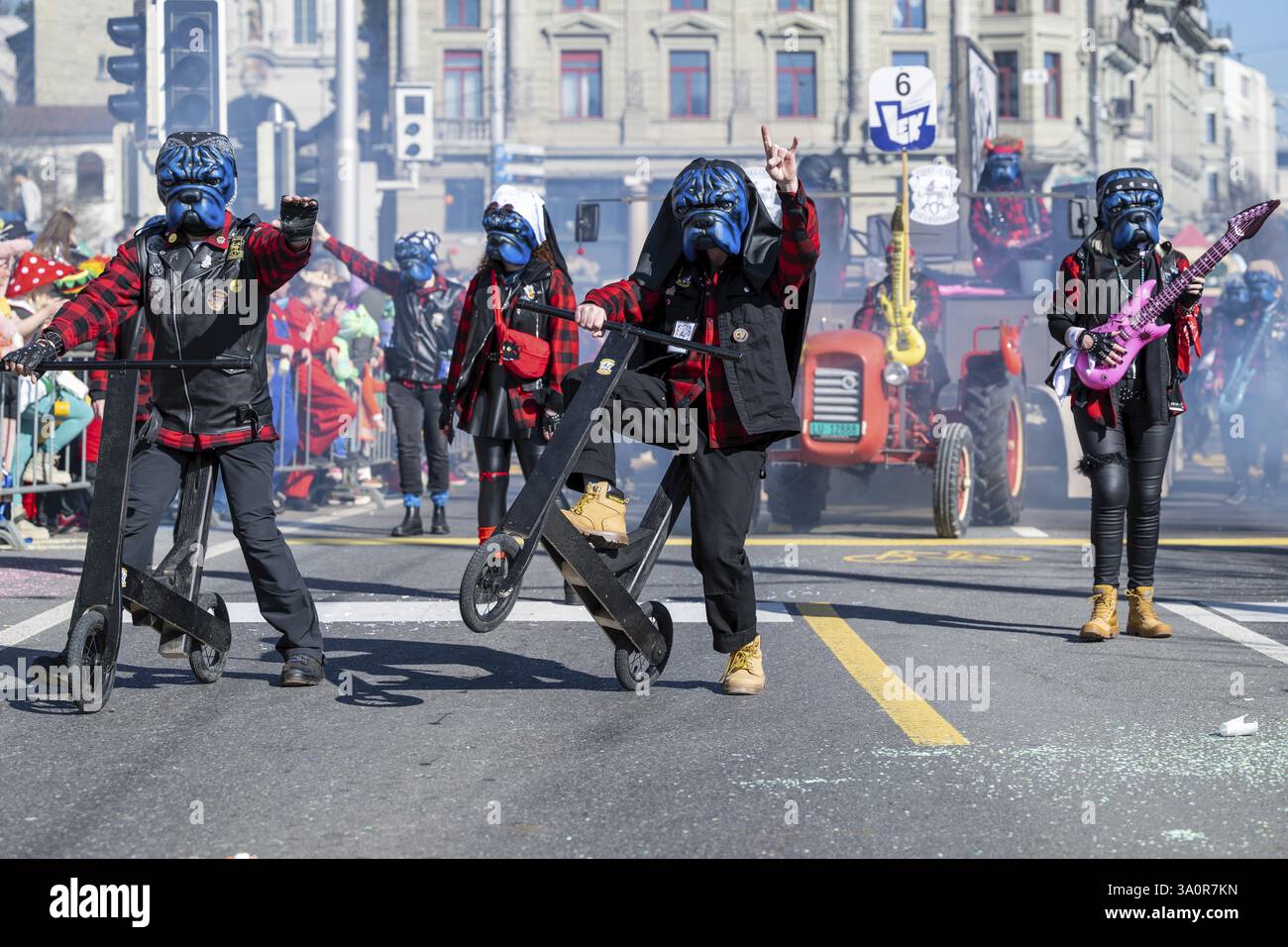 Cani a dondolo Fasnacht Foto Stock