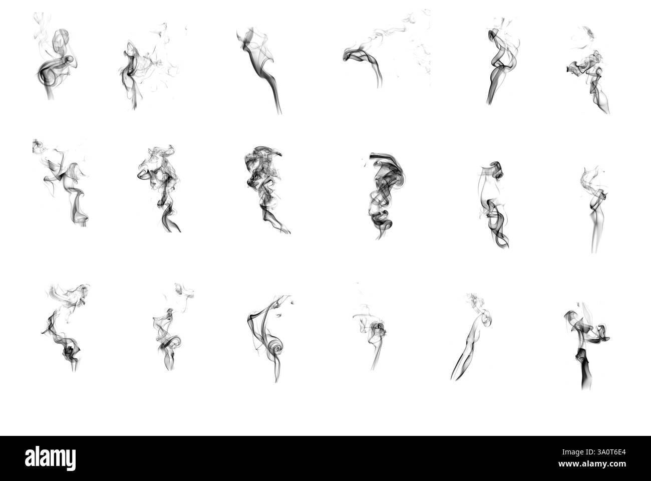 Nella foto vengono mostrate varie forme di fumo che salgono verso l'alto e creano motivi intricati. Le forme di fumo variano da sottili e delicate a spesse Foto Stock