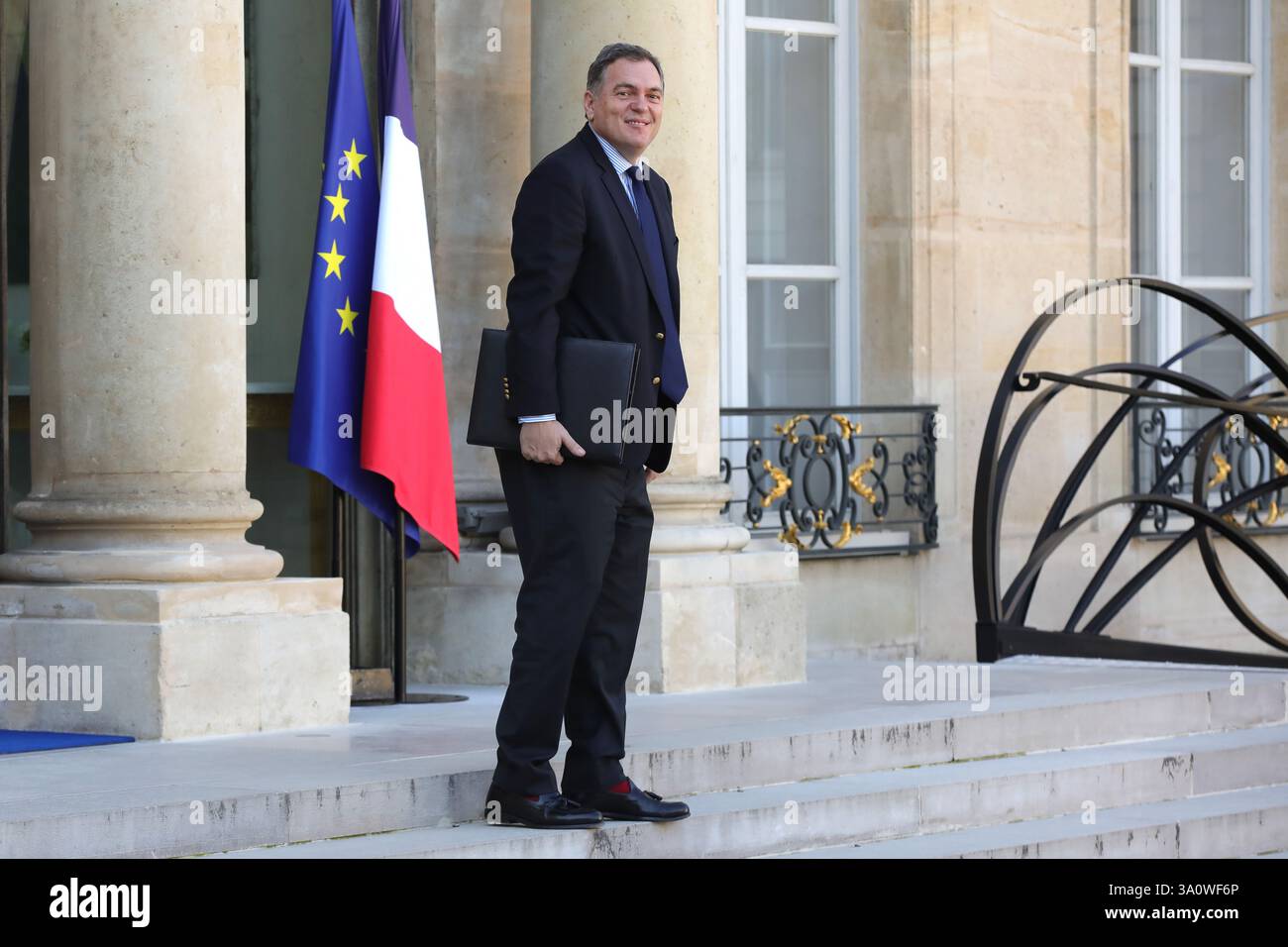 Parigi, Francia il 5 marzo 2025, uscita dal Consiglio dei ministri francese Philippe Tabarot, ministro dei trasporti. Crédit Francois Loock/Alamy Live News Foto Stock