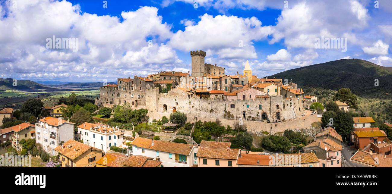 Viaggi in Italia e luoghi di interesse. Capalbio - piccolo e caratteristico borgo collinare (borgo) in Toscana. Provincia di Grosetto. considerato uno dei più importanti Foto Stock
