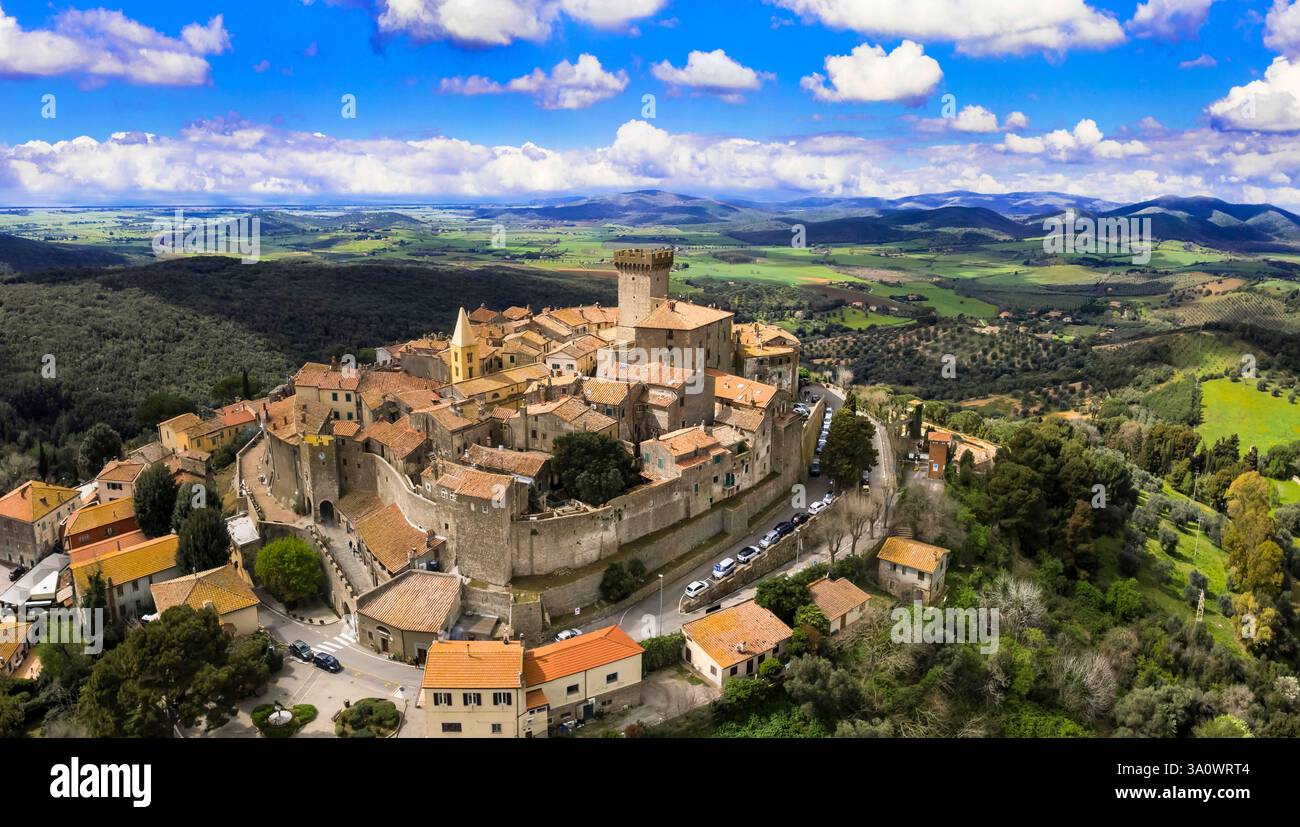 Viaggi in Italia e luoghi di interesse. Capalbio - piccolo e caratteristico borgo collinare (borgo) in Toscana. Provincia di Grosetto. considerato uno dei più importanti Foto Stock