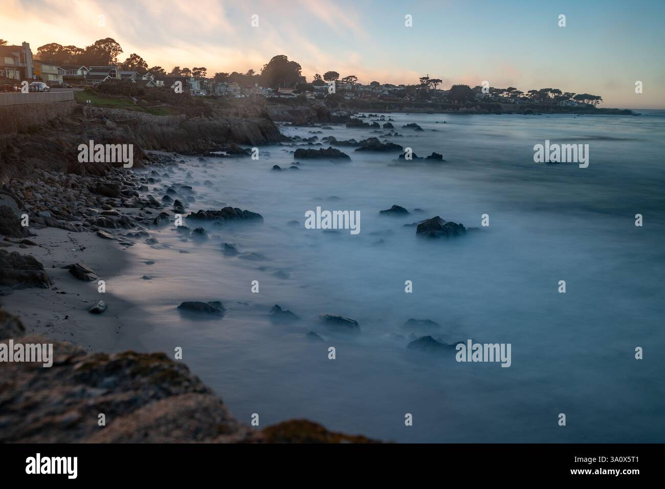 Spiaggia al tramonto, Pacific Grove, Monterey, California, Stati Uniti Foto Stock