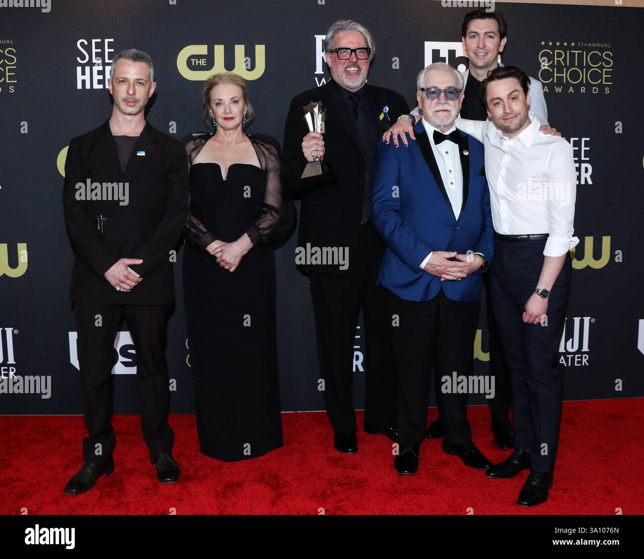 (FILE) Kieran Culkin vince l'Oscar come miglior attore in Un ruolo secondario per "A Real Pain" ai 97th Annual Academy Awards di domenica 2 marzo 2025. CENTURY CITY, LOS ANGELES, CALIFORNIA, Stati Uniti - 13 MARZO: Jeremy strong, J. Smith-Cameron, Scott Ferguson, Brian Cox, Nicholas Braun e Kieran Culkin posano nella sala stampa dopo aver ricevuto il premio Best Drama Series per 'Succession' ai 27th Annual Critics' Choice Awards tenuti al Fairmont Century Plaza Hotel il 13 marzo 2022 a Century City, Los Angeles, California, Stati Uniti. (Foto di Xavier Collin/Image Press Agency) Foto Stock