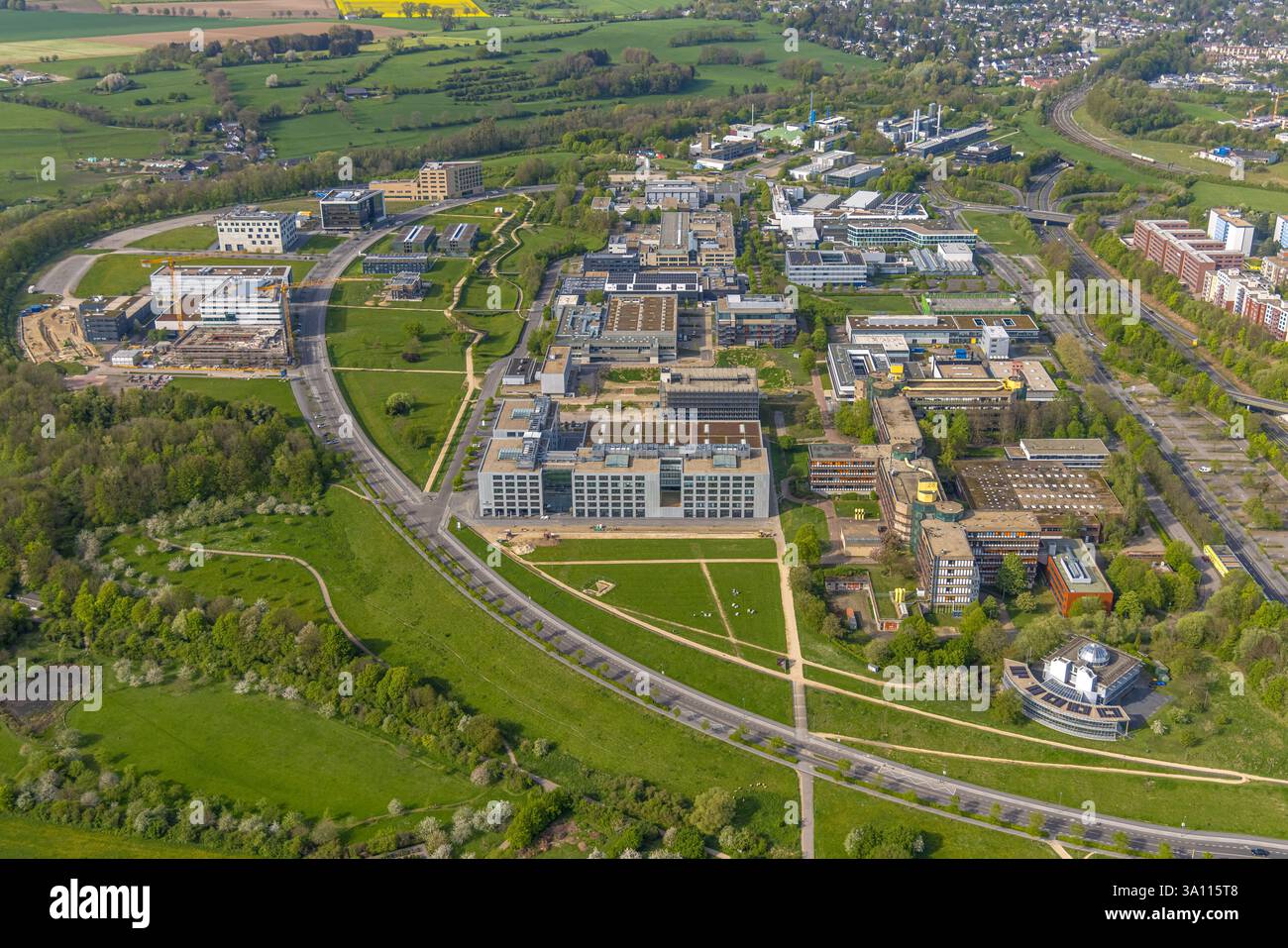 Vista aerea, Rheinisch-Westfälische Technische Hochschule Aachen, University RWTH Campus Melaten Nord, sede di ricerca scientifica, Campus-Boulevard, Foto Stock