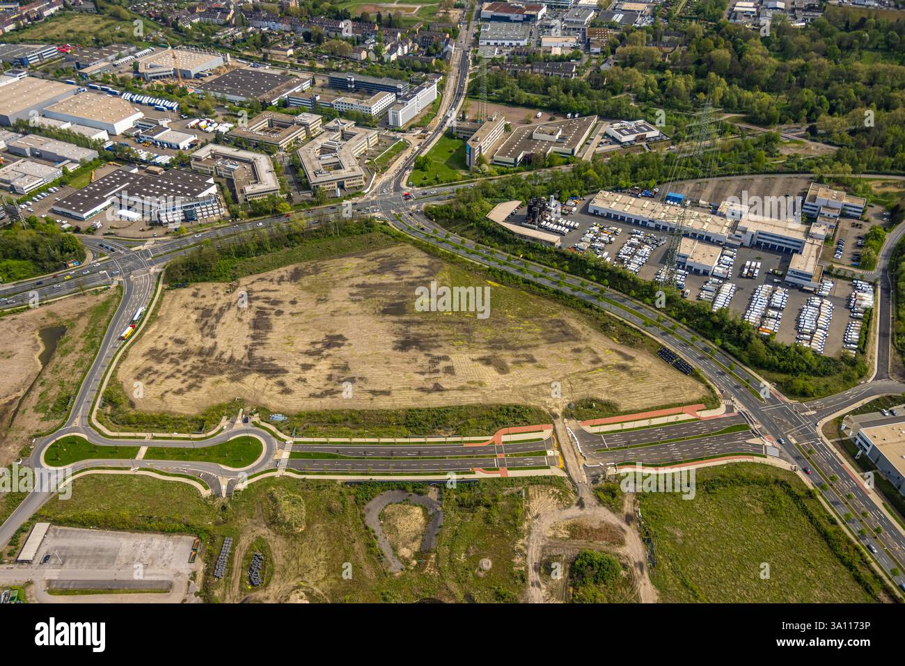 Vista aerea, nuova area di costruzione Stadtquartier Essen 51, ex miniera Vereinigte Helene-Amalie, nuova costruzione Nordtangente, Entsorgungsbetrieb Foto Stock