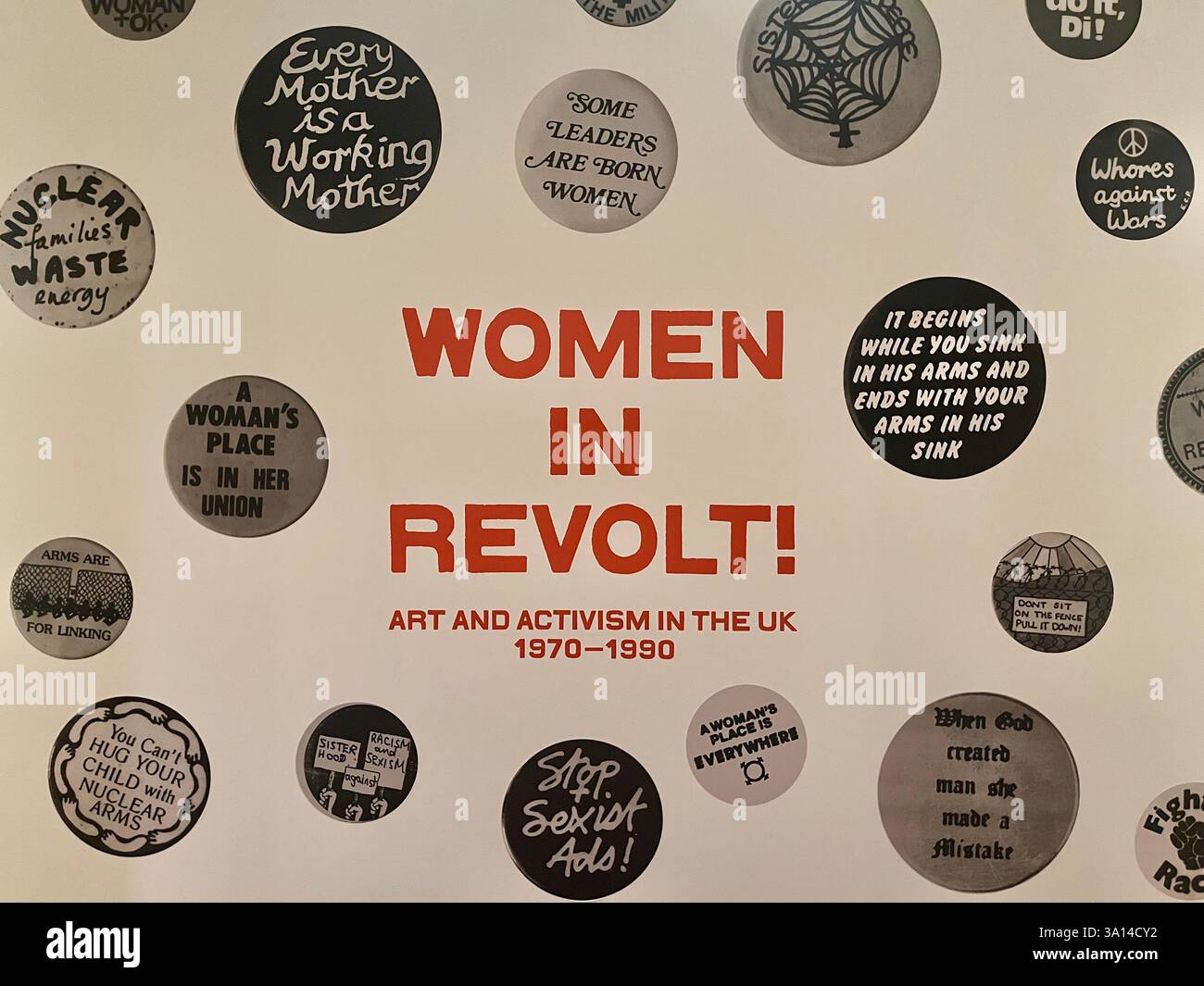 Le donne in rivolta! Mostra raffigurante l'arte e l'attivismo nel Regno Unito dal 1970 al 1990 di donne presso la galleria d'arte Whitworth di Manchester, Regno Unito Foto Stock