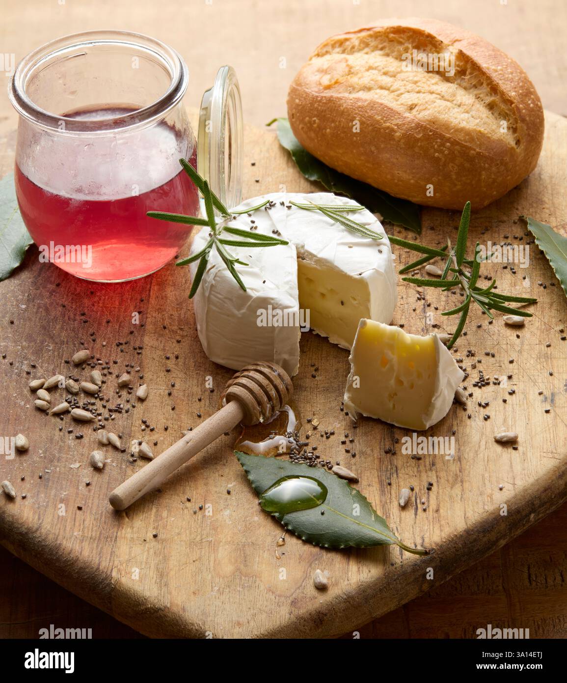 'Gourmet Harmony' Camembert Foto Stock